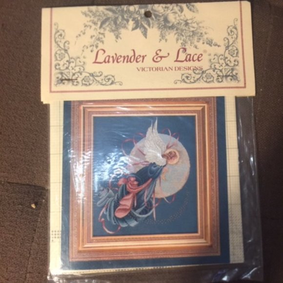 Lavender & Lace Cross Stitch Pattern - Picture 1 of 1